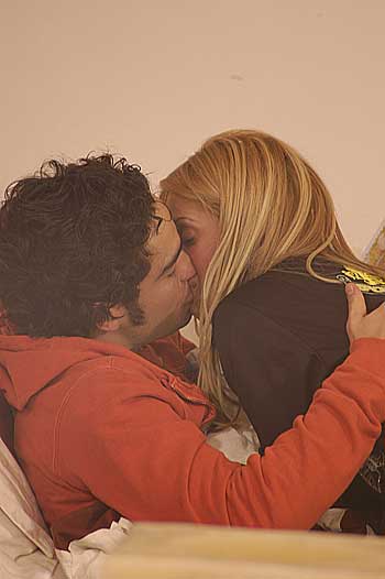 485221rebelde-beso-20mia-20y-20miguel-202-aa-20temporada